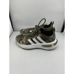 Adidas Kids' Racer TR23 Size 1 Us green camouflage